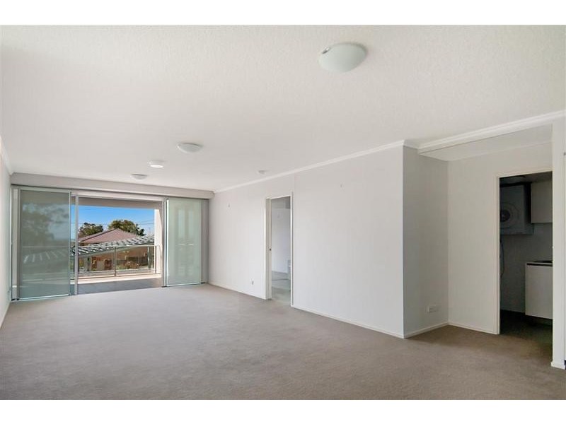 4/ 34 Queen Street, Kings Beach QLD 4551
