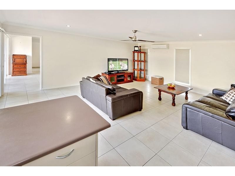 83 Little Mountain Drive, Little Mountain QLD 4551