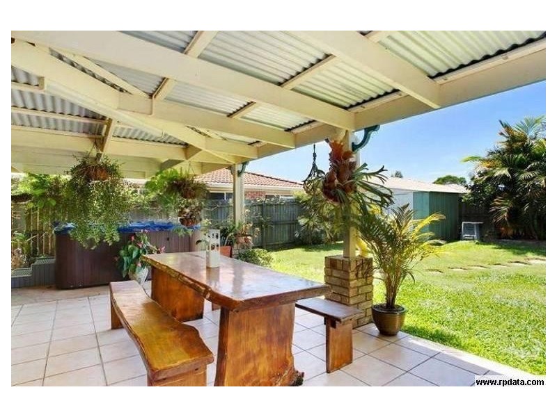 18 Livistona Crescent, Currimundi QLD 4551