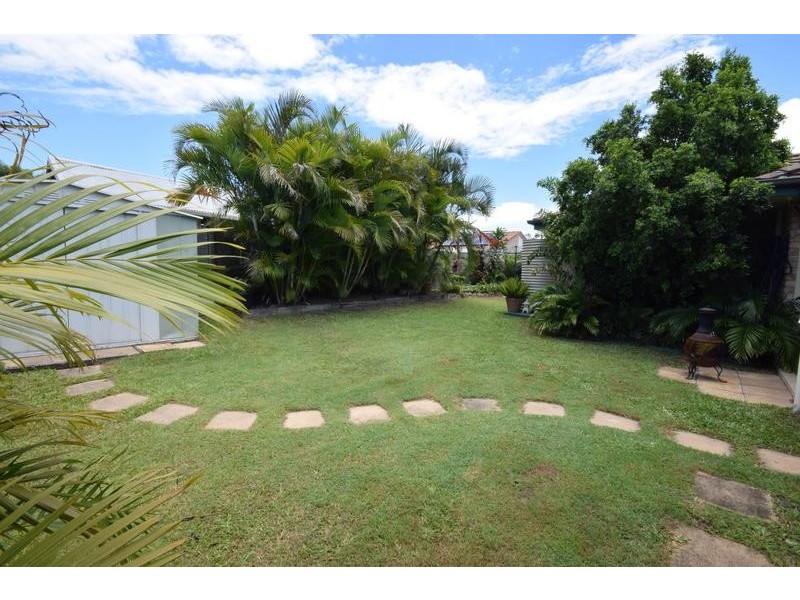 18 Livistona Crescent, Currimundi QLD 4551