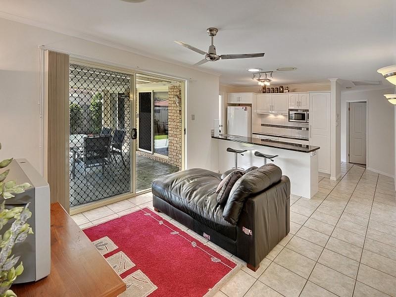 5 Livistona Crescent, Currimundi QLD 4551