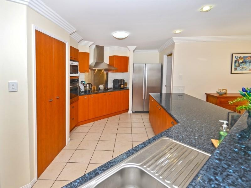 8 Lockyer Place, Pelican Waters QLD 4551