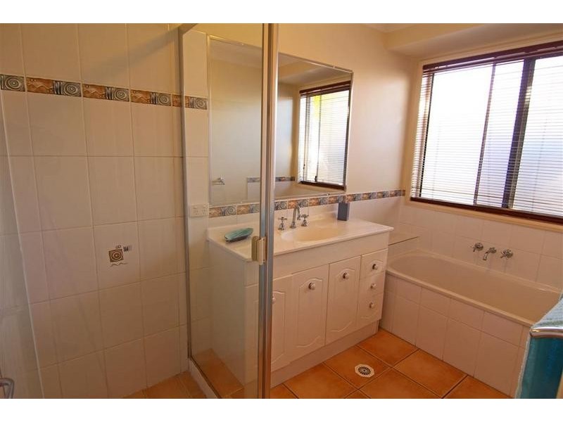 2 Lockyer Place, Pelican Waters QLD 4551