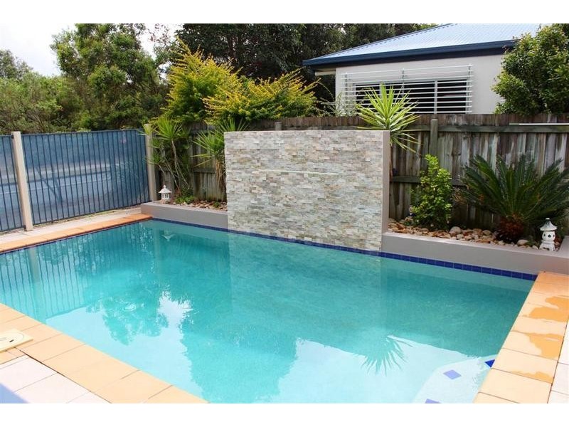 8 Lockyer Place, Pelican Waters QLD 4551