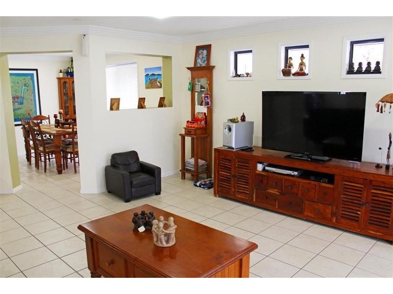 8 Lockyer Place, Pelican Waters QLD 4551