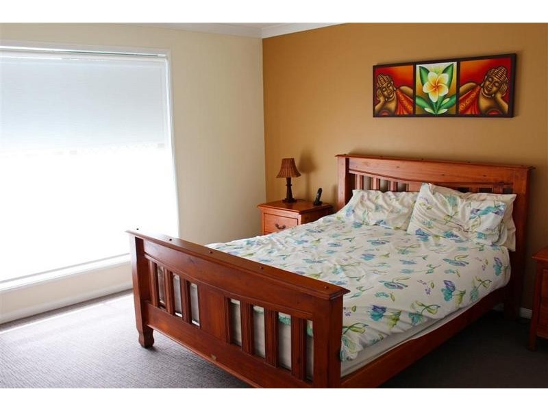 8 Lockyer Place, Pelican Waters QLD 4551