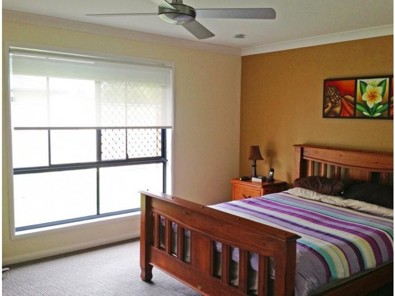 8 Lockyer Place, Pelican Waters QLD 4551