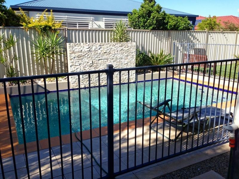 8 Lockyer Place, Pelican Waters QLD 4551