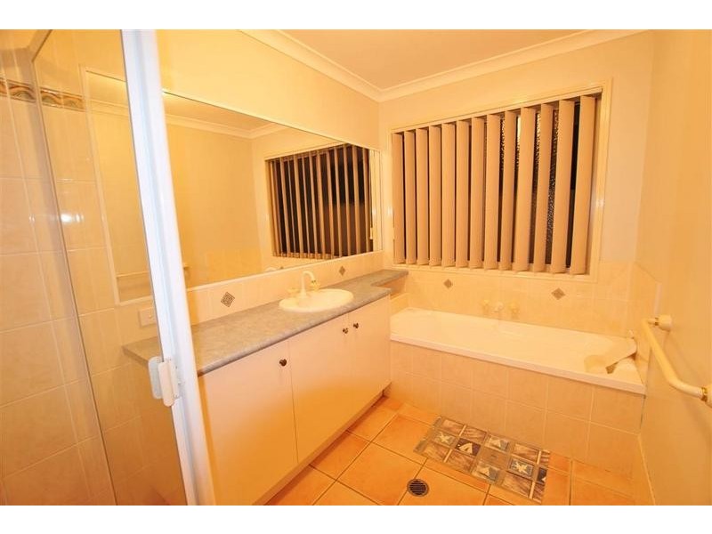 4 Lomandra Drive, Currimundi QLD 4551