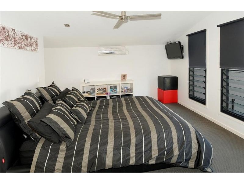 10 Lotte Place, Caloundra West QLD 4551