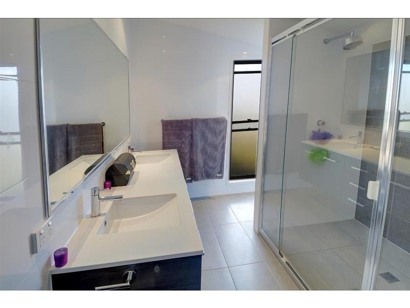 10 Lotte Place, Caloundra West QLD 4551