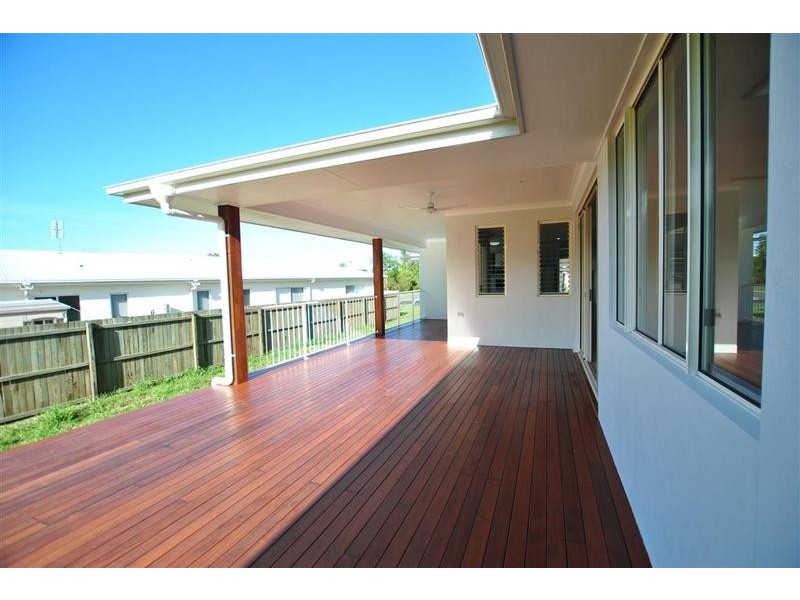 7 Macaranga Court, Meridan Plains QLD 4551