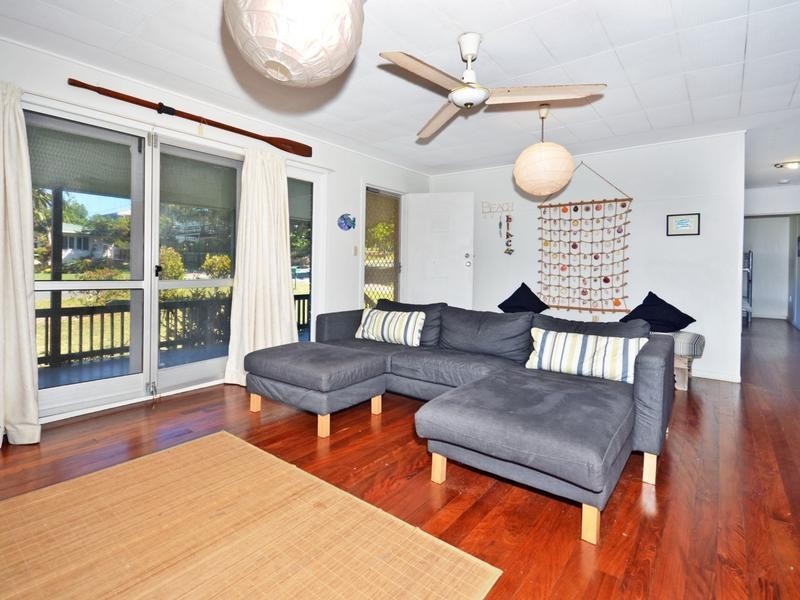 17 Mackay Street, Dicky Beach QLD 4551
