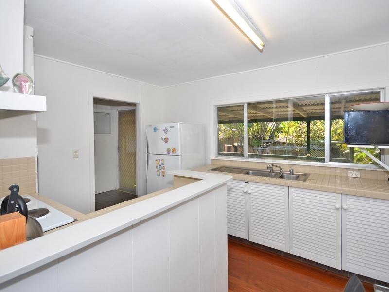17 Mackay Street, Dicky Beach QLD 4551