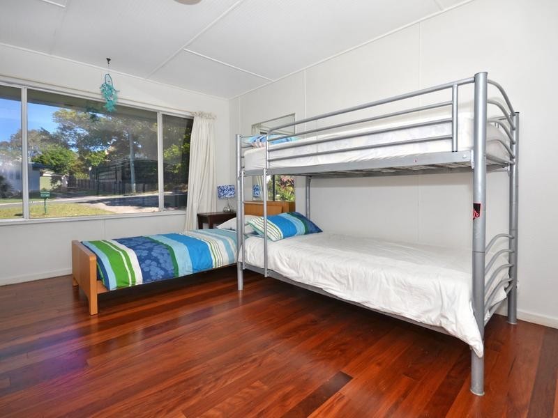 17 Mackay Street, Dicky Beach QLD 4551