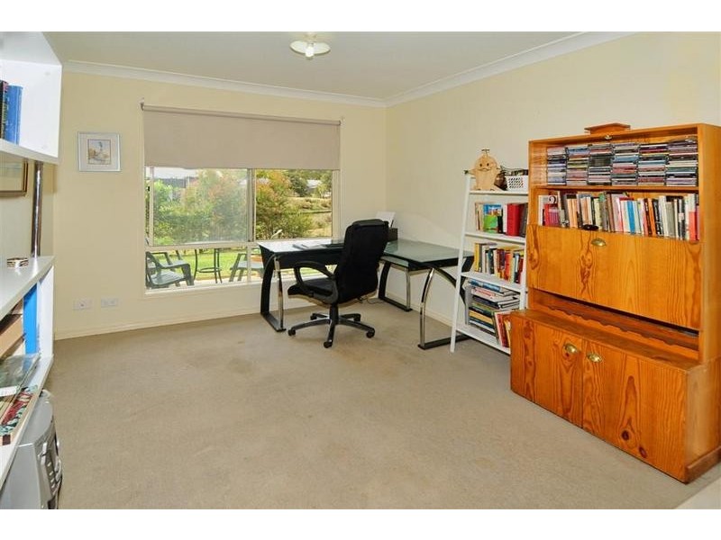 22 Maddock Avenue, Mooloolah Valley QLD 4553