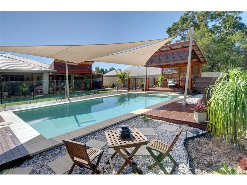 100 Mahogany Drive, Pelican Waters QLD 4551