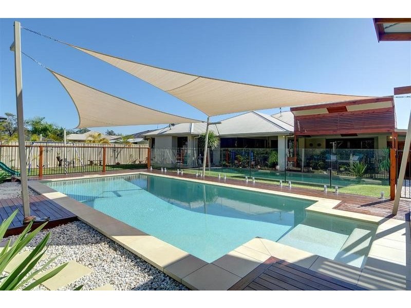 100 Mahogany Drive, Pelican Waters QLD 4551