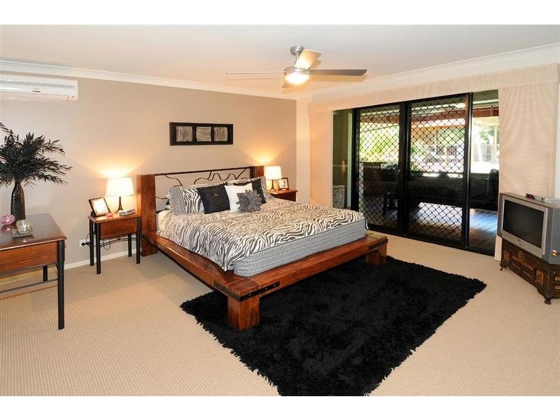 100 Mahogany Drive, Pelican Waters QLD 4551