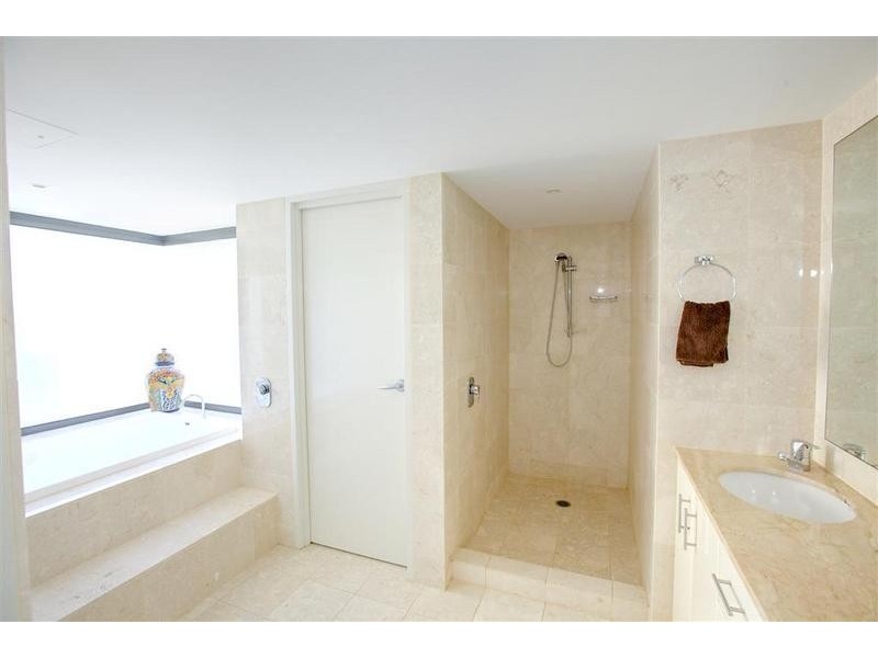 10/ 24 Mahia Terrace, Kings Beach QLD 4551