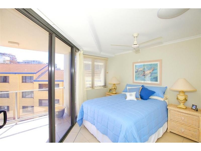 10/ 24 Mahia Terrace, Kings Beach QLD 4551