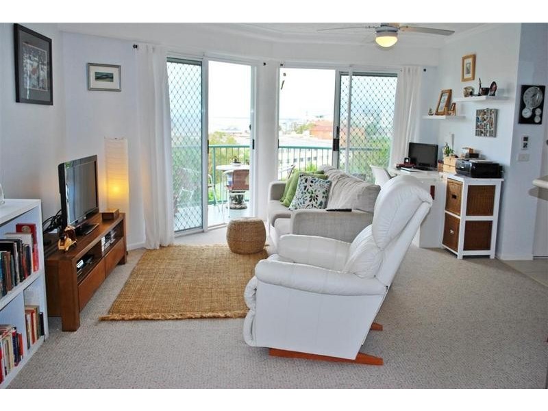 4/ 7 Verney Street, Kings Beach QLD 4551