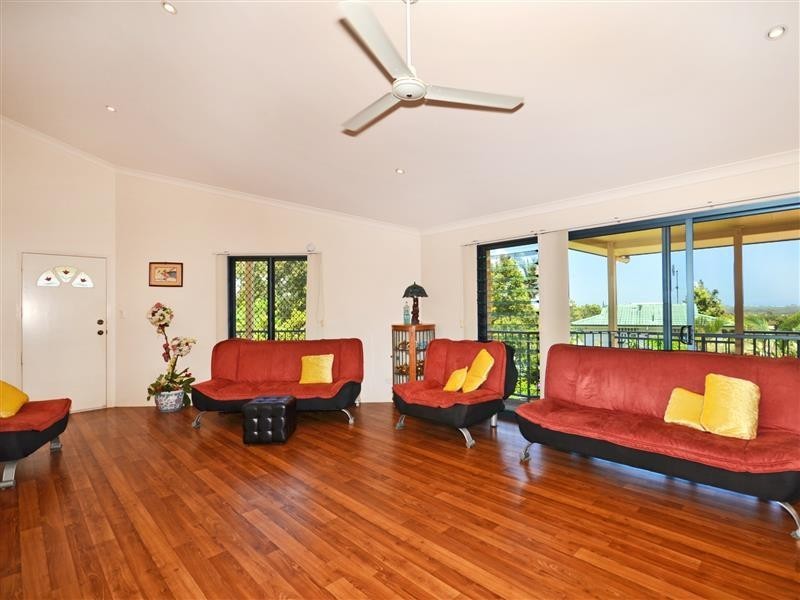 3 Manor Court, Little Mountain QLD 4551