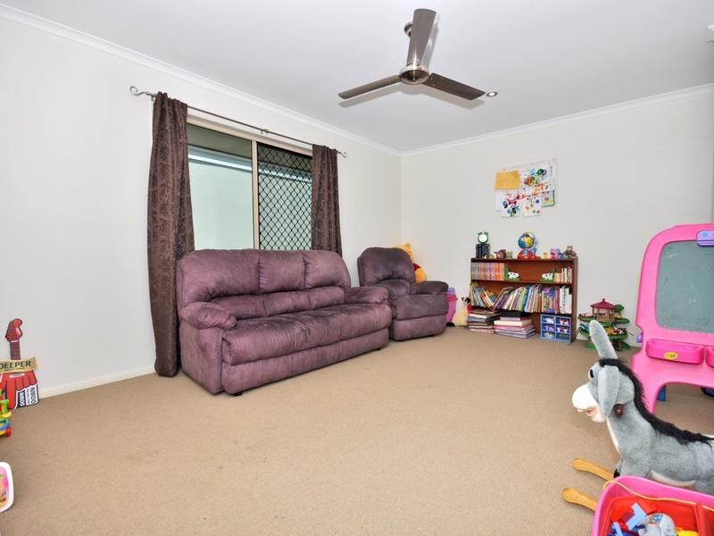 3 Mansell Street, Meridan Plains QLD 4551