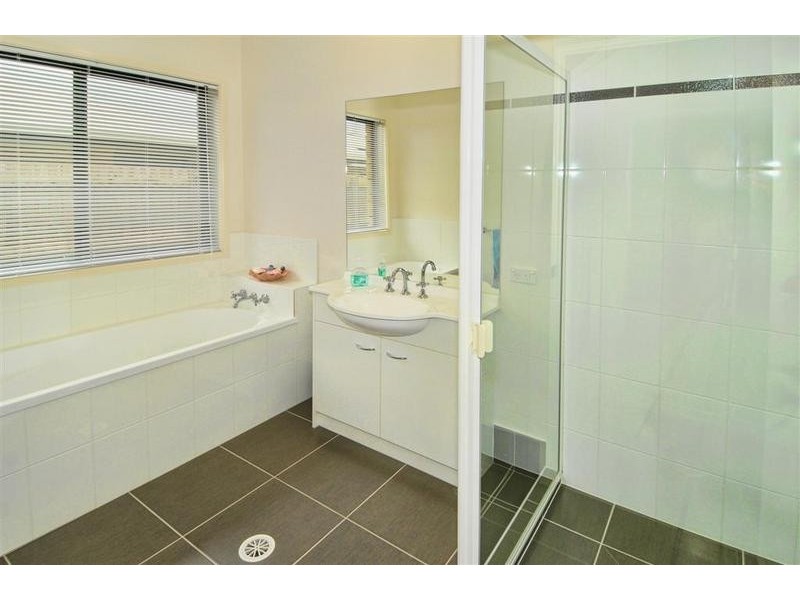 43 Mansell Street, Little Mountain QLD 4551