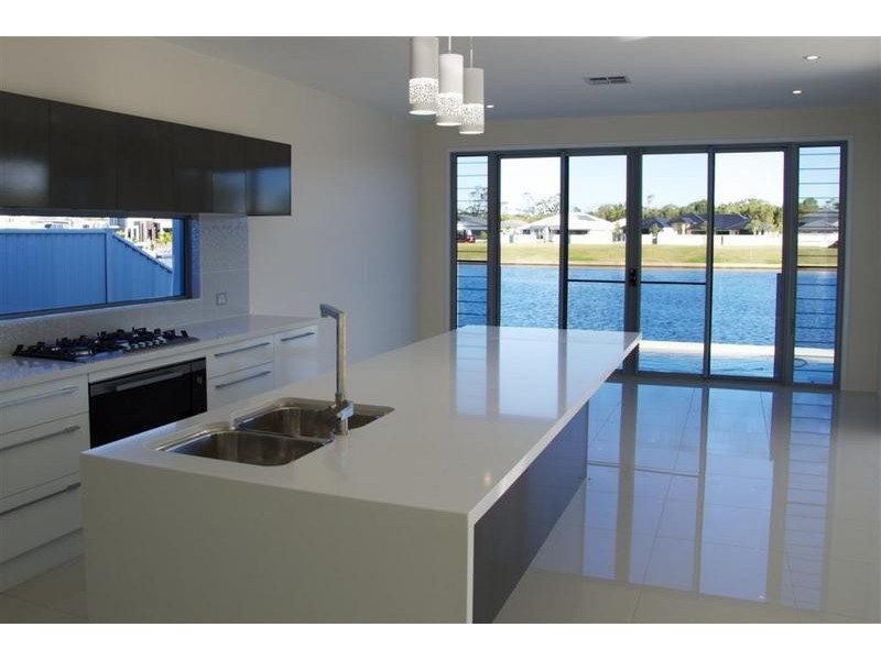 42 Marmont Street, Pelican Waters QLD 4551