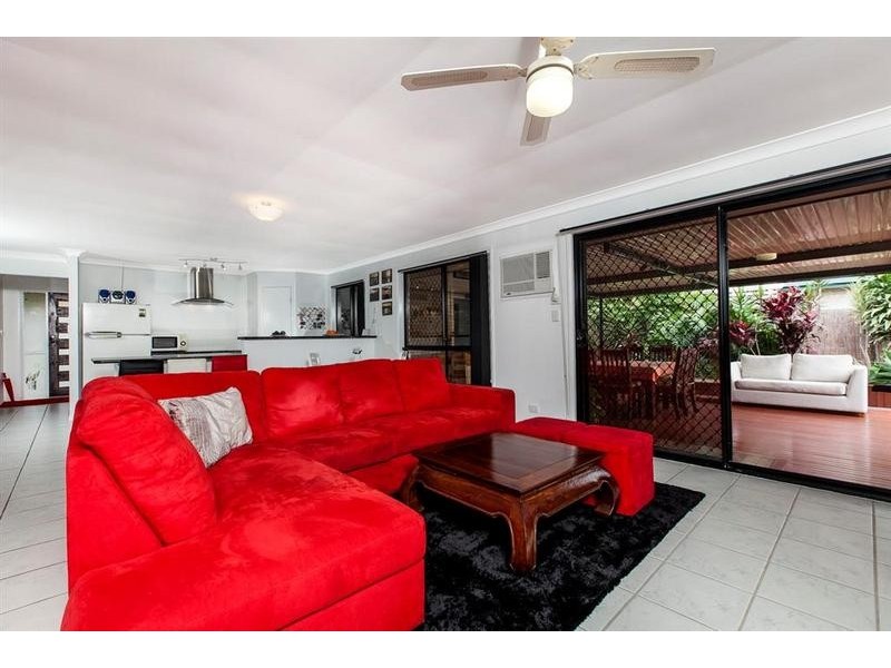 2 Matthew Crescent, Pelican Waters QLD 4551