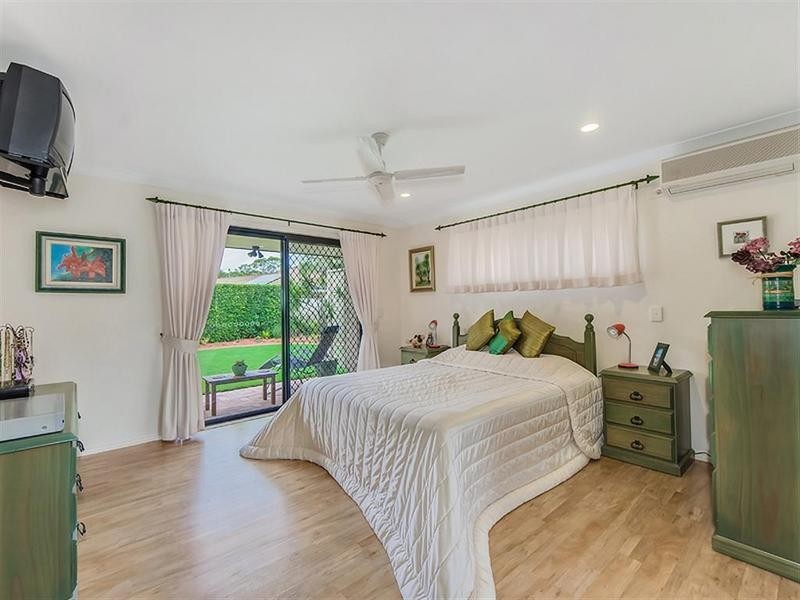 8 Matthew Crescent, Pelican Waters QLD 4551