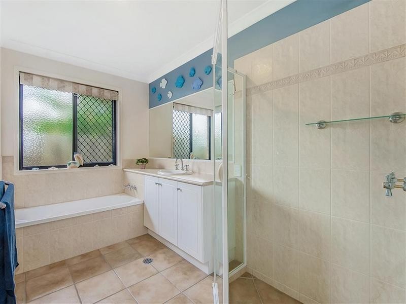 8 Matthew Crescent, Pelican Waters QLD 4551