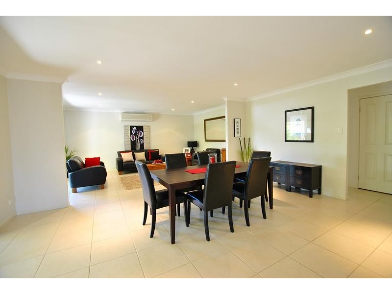 5 Mc Kenzie Court, Caloundra West QLD 4551