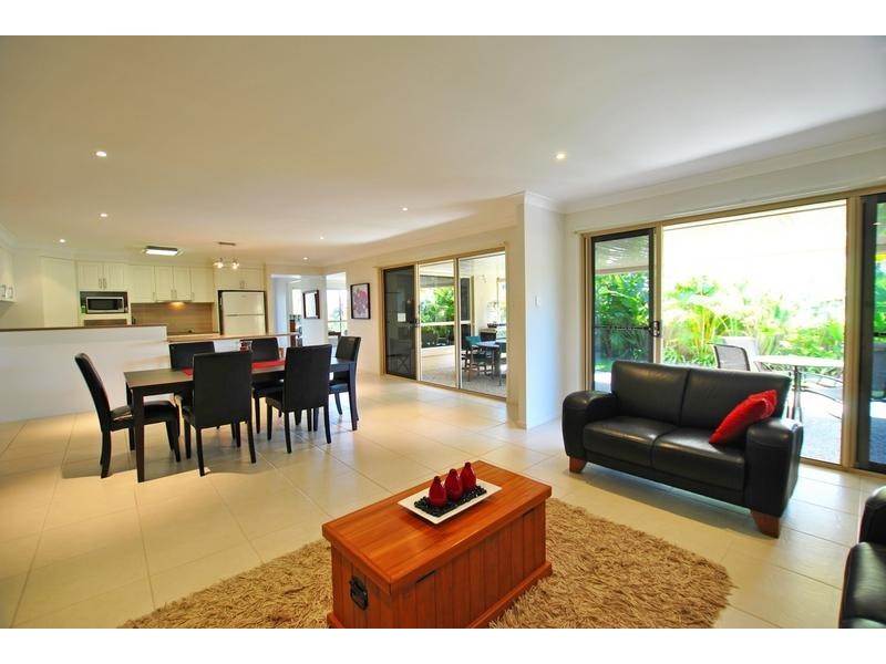 5 Mc Kenzie Court, Caloundra West QLD 4551
