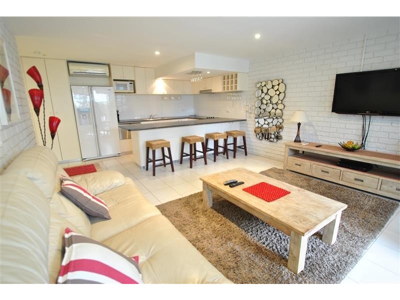 4/ 12 Merrima Avenue, Kings Beach QLD 4551