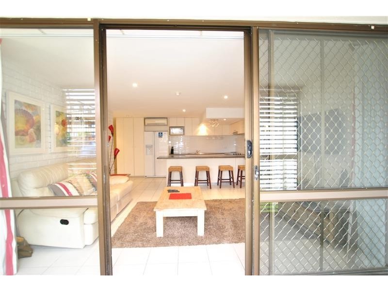 4/ 12 Merrima Avenue, Kings Beach QLD 4551