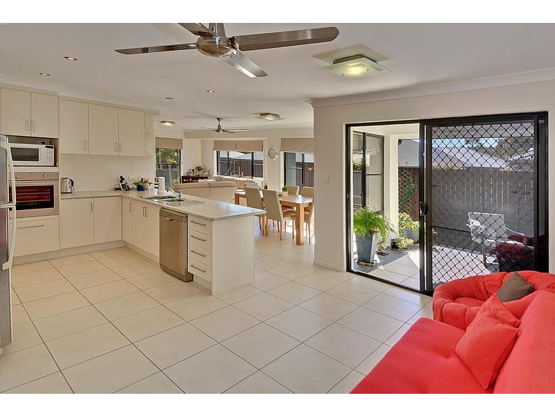 3 Middle Park Street, Little Mountain QLD 4551