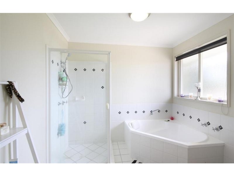 16 Midden Place, Pelican Waters QLD 4551