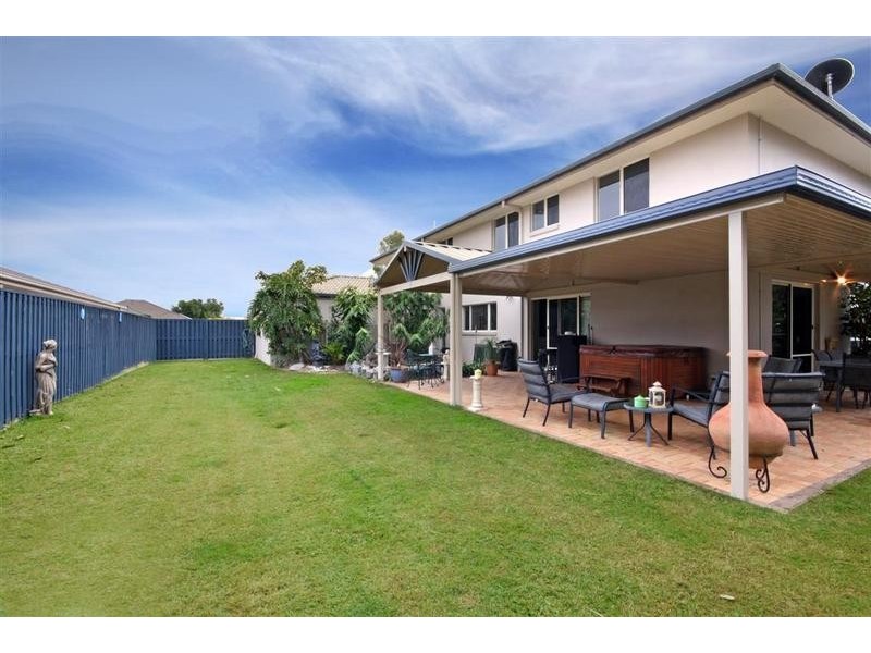 16 Midden Place, Pelican Waters QLD 4551
