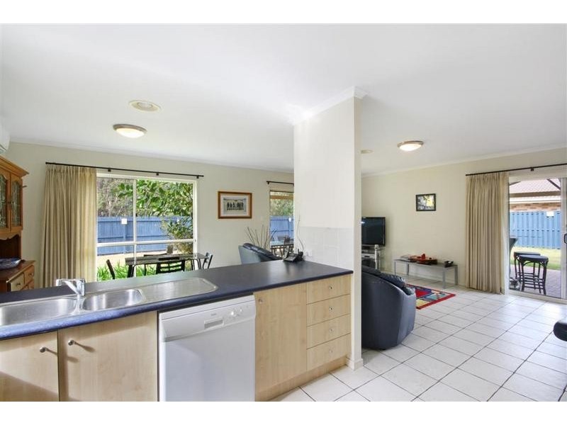 16 Midden Place, Pelican Waters QLD 4551