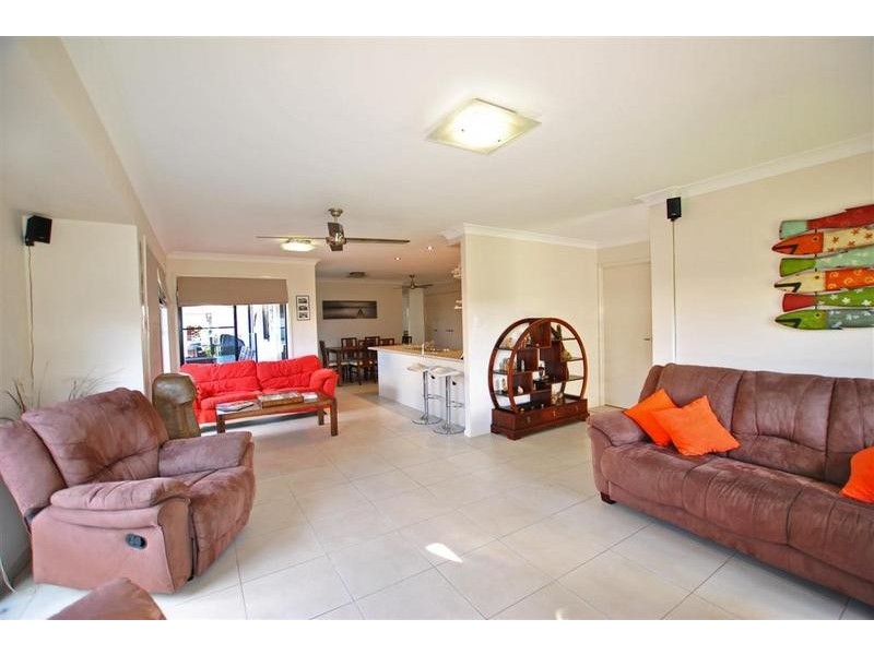 3 Middle Park Street, Little Mountain QLD 4551