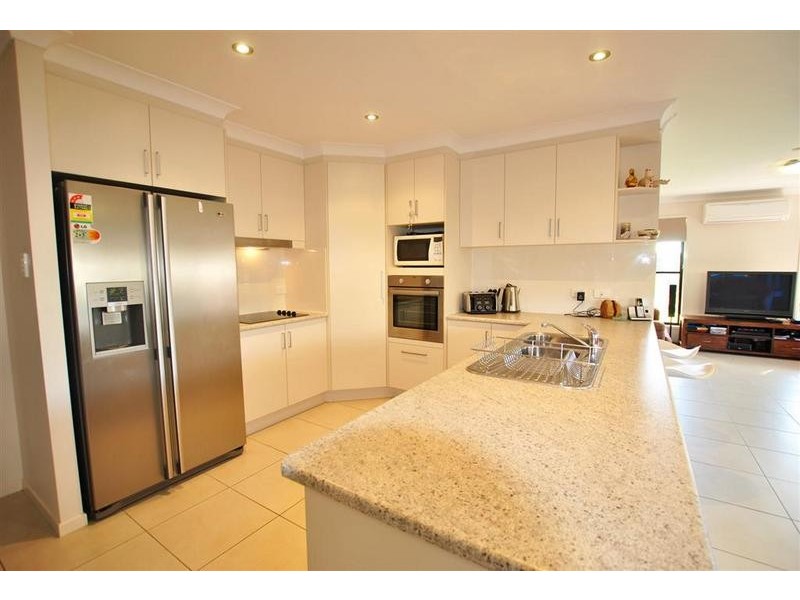 3 Middle Park Street, Little Mountain QLD 4551