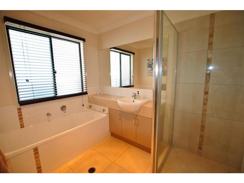 3 Middle Park Street, Little Mountain QLD 4551