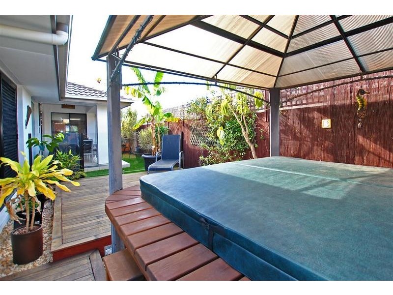 3 Middle Park Street, Little Mountain QLD 4551