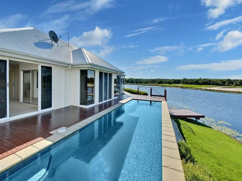 24 Millennium Circuit, Pelican Waters QLD 4551
