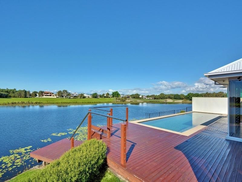 24 Millennium Circuit, Pelican Waters QLD 4551