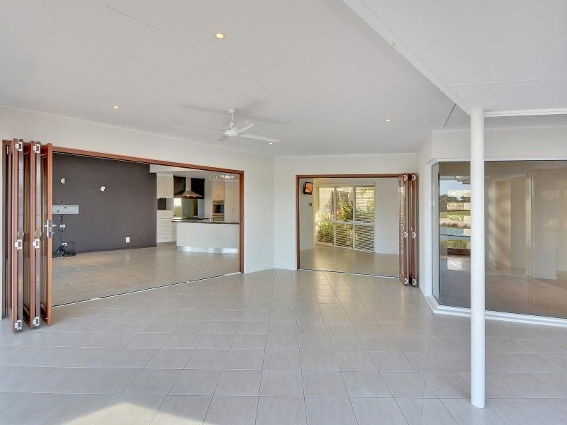 24 Millennium Circuit, Pelican Waters QLD 4551