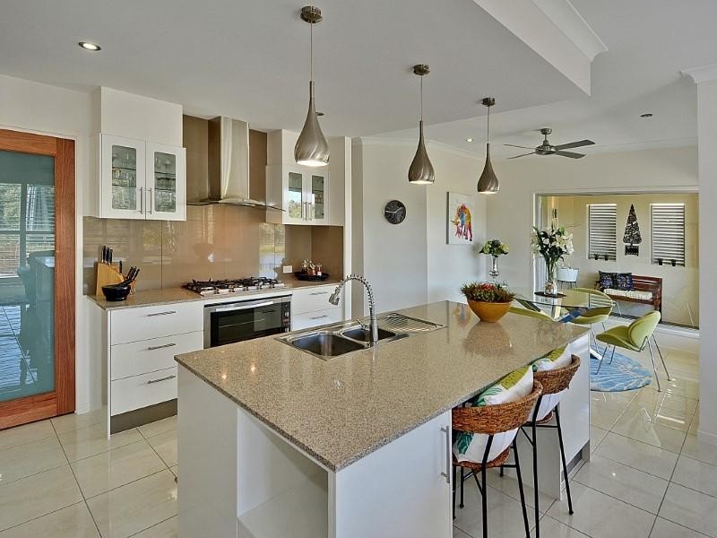 8 Millennium Circuit, Pelican Waters QLD 4551
