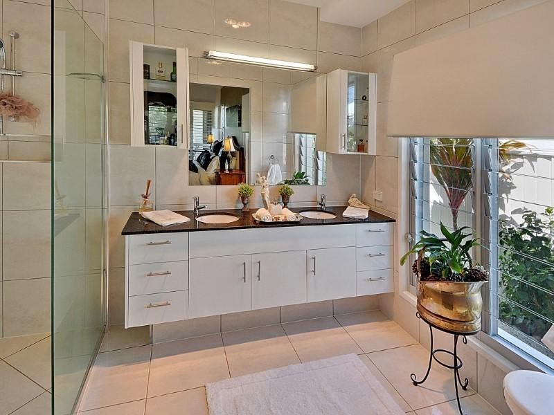 8 Millennium Circuit, Pelican Waters QLD 4551